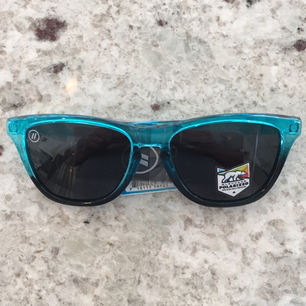 Blenders Sunglasses Surfline Polarized w cloth NWT